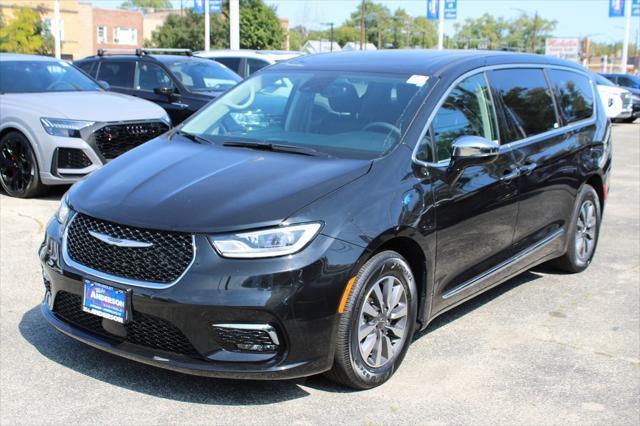 2023 chrysler pacifica hybrid limited