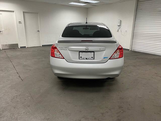 2014 nissan versa 1.6 s+