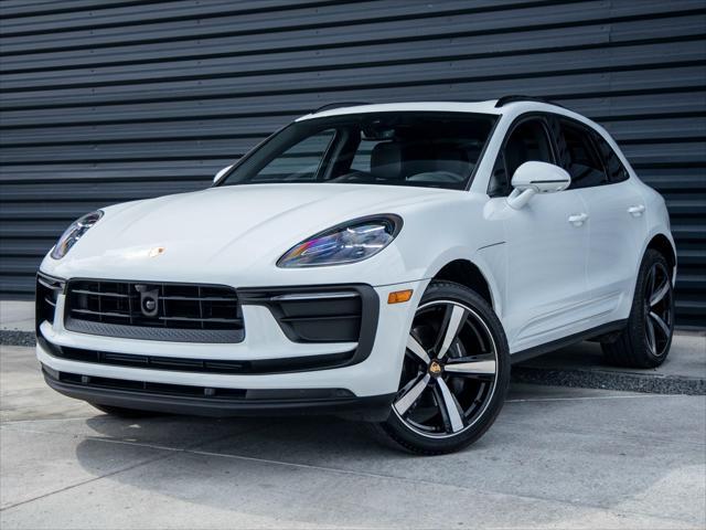 2024 porsche macan base