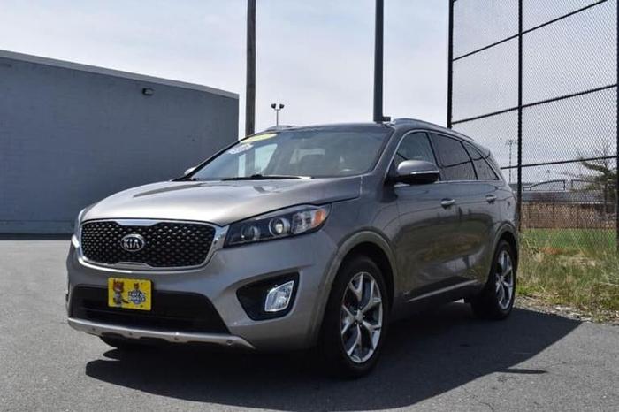2017 kia sorento limited-sxl sport utility 4d in malden, massachusetts