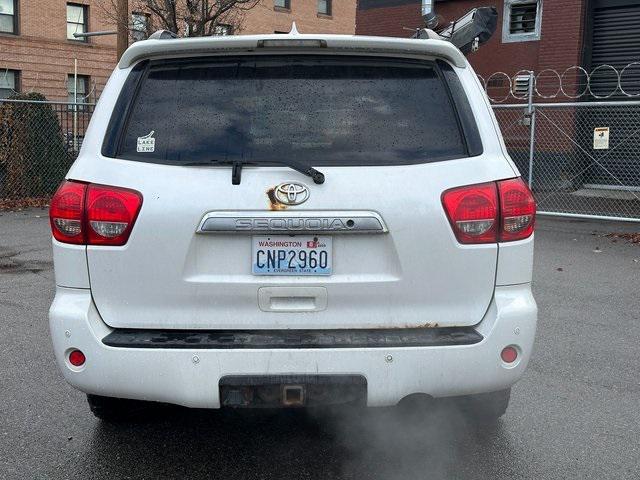 2010 toyota sequoia platinum