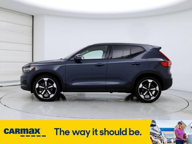 2022 volvo xc40 t5 momentum