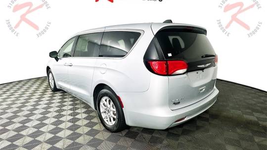 2023 Chrysler Voyager