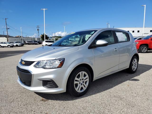 2020 chevrolet sonic fwd hatchback 1fl 5-door