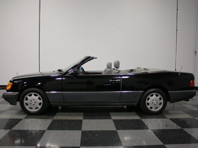 superbly maintained e-class 'vert, loaded w/options, runs and drives great!!