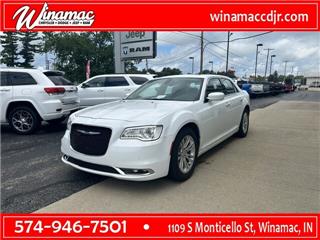 2017 Chrysler 300 limited
