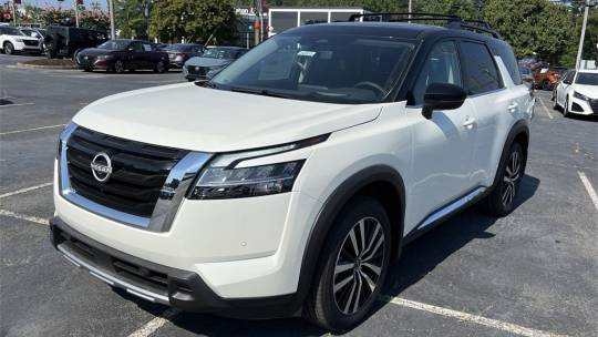 2024 Nissan Pathfinder platinum