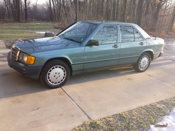 1986 mercedes-benz 190d 209,000 miles