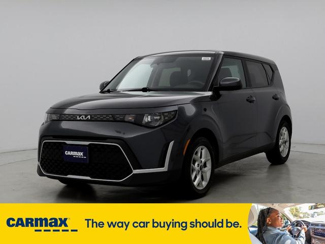 2023 kia soul lx