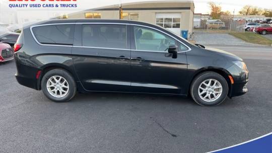 2017 chrysler pacifica lx