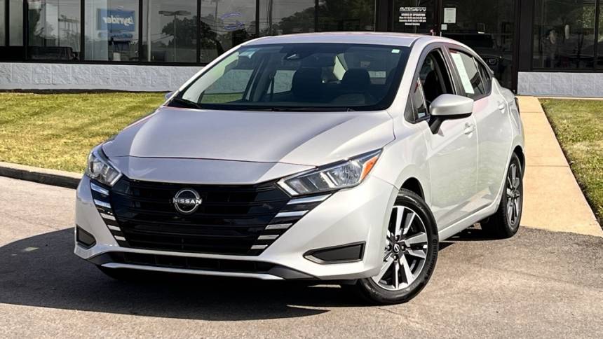 2023 nissan versa sv