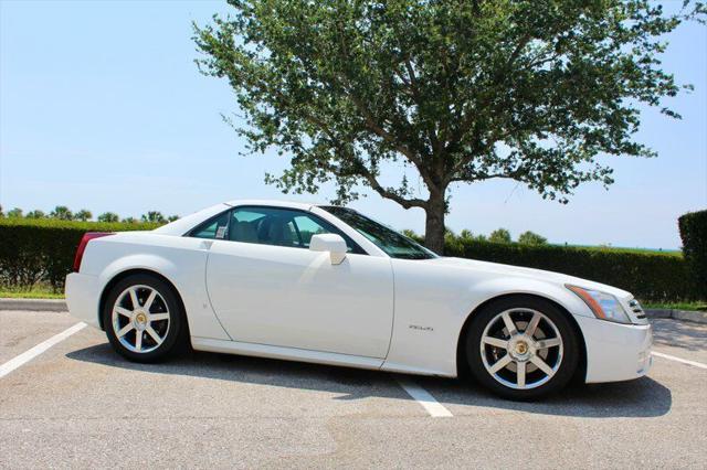 2008 cadillac xlr base