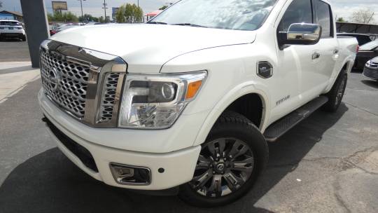 2017 Nissan Titan