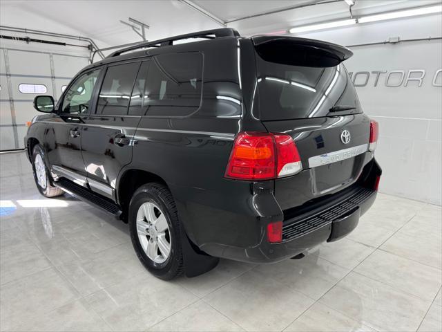2015 toyota land cruiser base