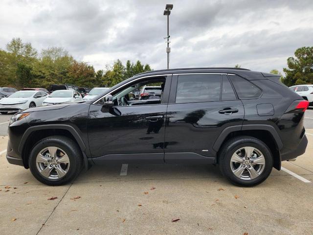 2024 toyota rav4 hybrid le