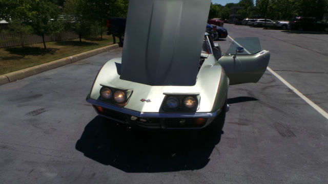 1972 chevrolet corvette coupe. sold at no reserve