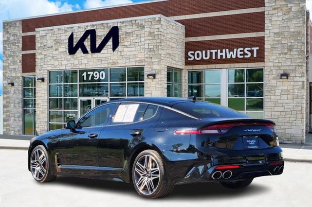 2022 kia stinger gt2