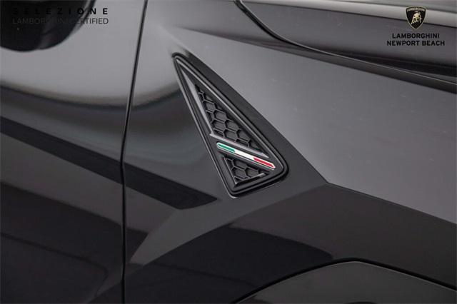 2023 lamborghini urus s