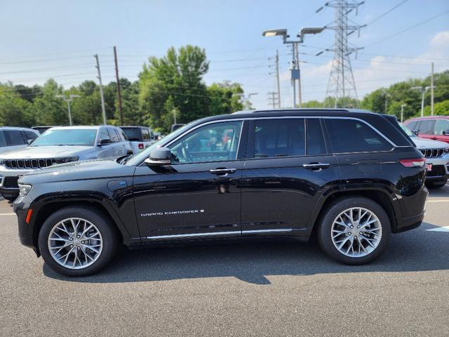 2022 jeep grand cherokee 4xe summit