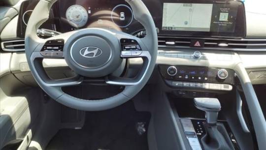2024 Hyundai Elantra