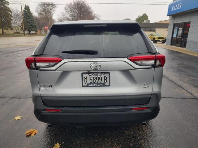 2021 toyota rav4 le