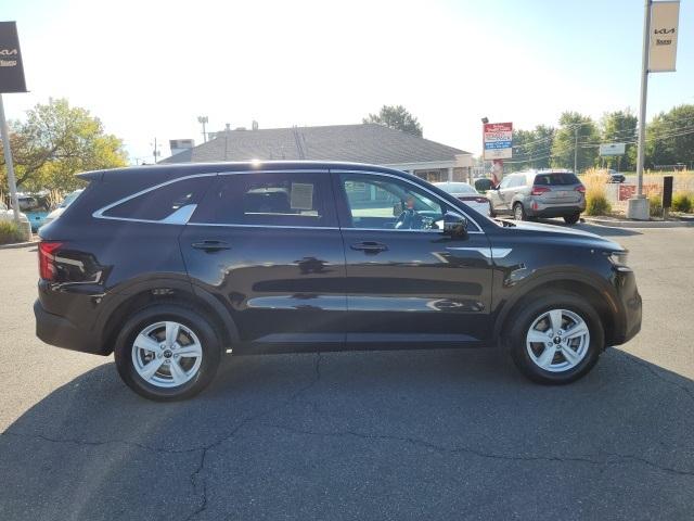 2021 kia sorento lx
