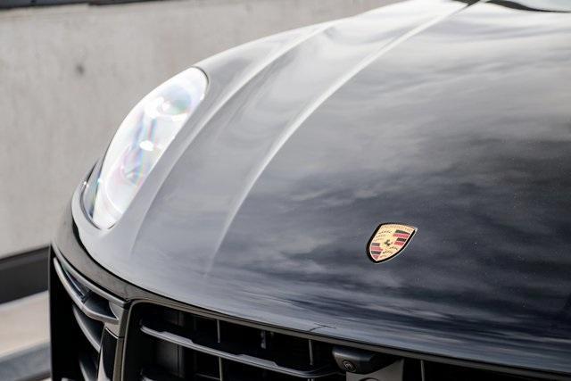2024 porsche macan t