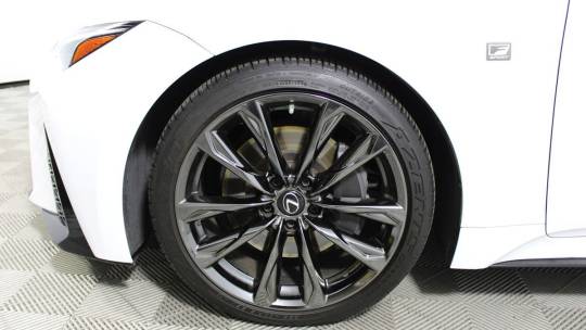 2022 Lexus IS