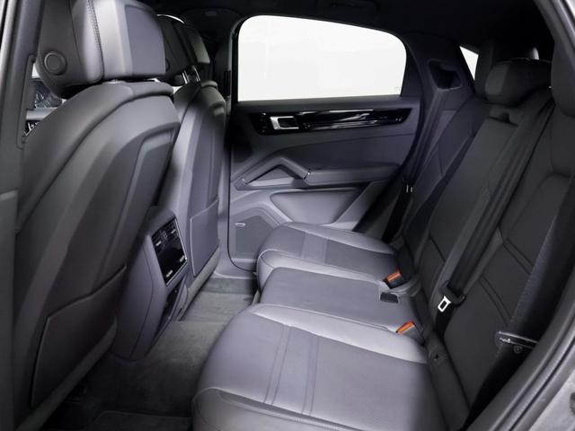 2021 porsche cayenne awd