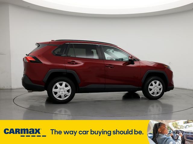 2021 toyota rav4 le