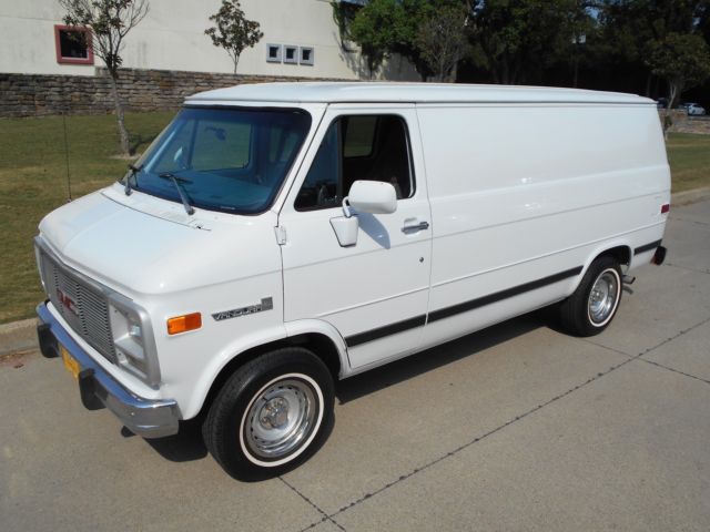 1993 chevrolet g20 chevy van standard cargo van 3-door 5.7l - 1 owner