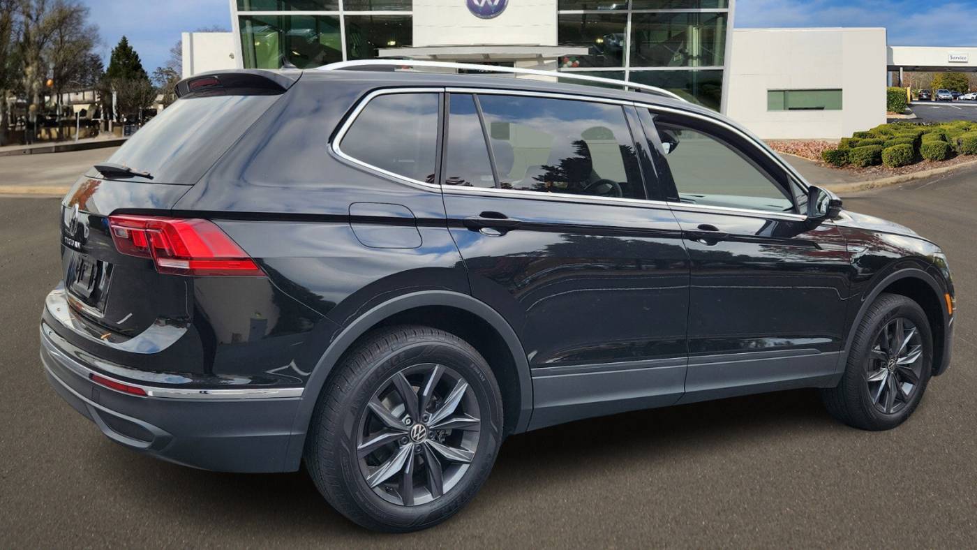 2023 volkswagen tiguan se