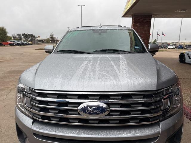 2021 ford expedition max xlt