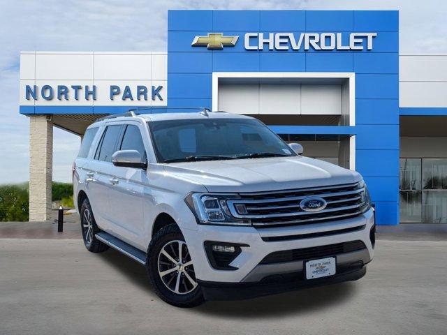 2019 ford expedition xlt