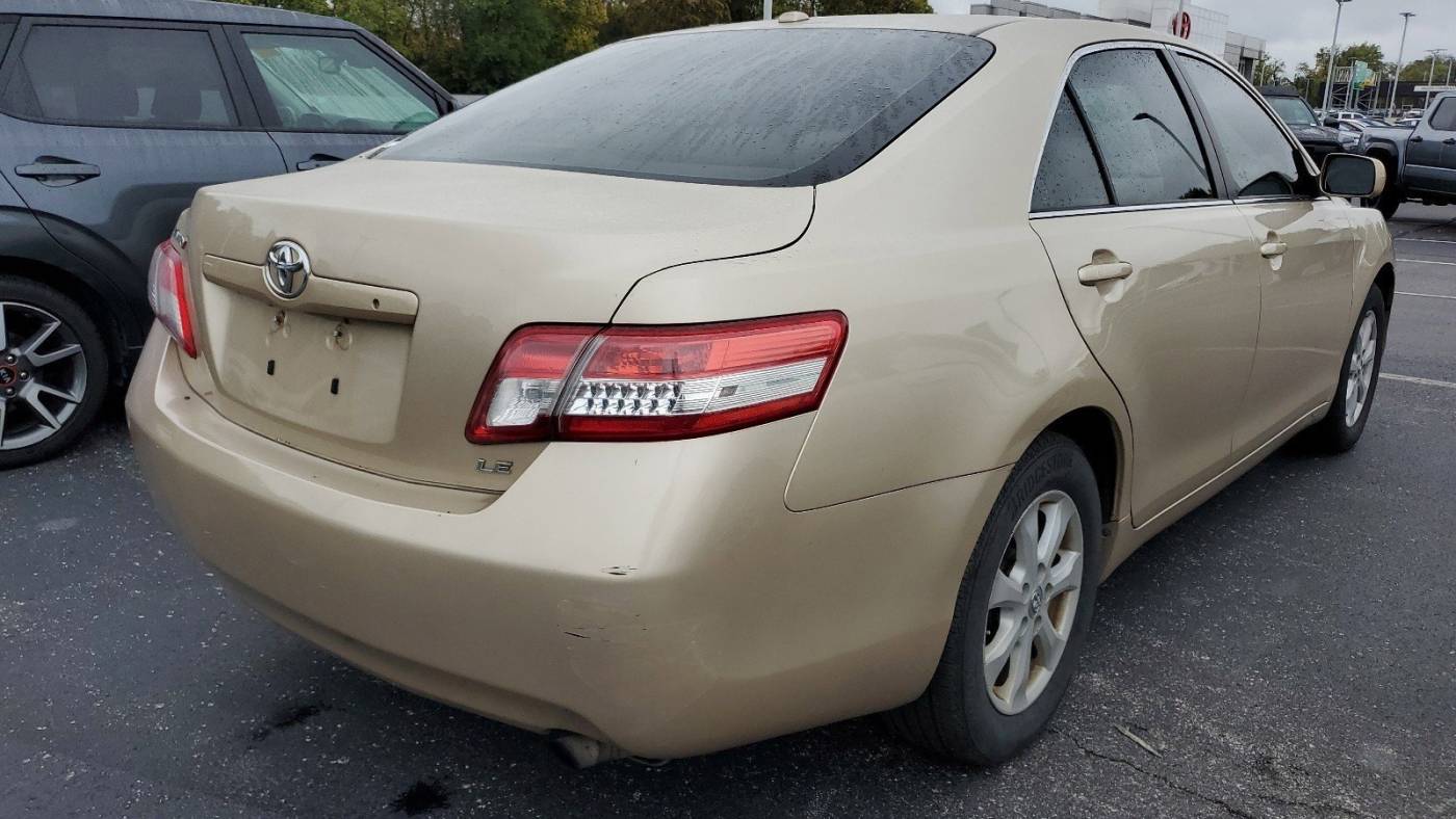 2010 toyota camry base