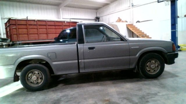 1991 mazda b2200 base standard cab pickup 2-door 2.2l