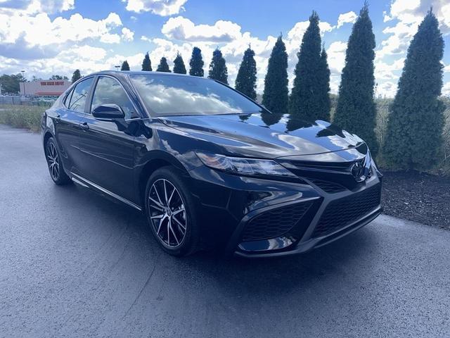 2024 toyota camry se