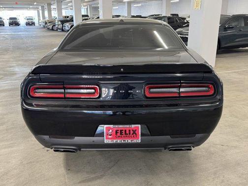 2019 dodge challenger
