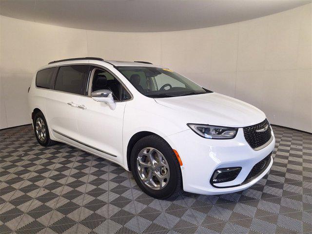 2022 chrysler pacifica limited