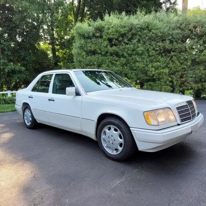 1994 mercedes-benz e320 sedan white 320
