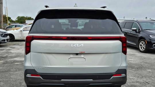 2025 Kia Carnival