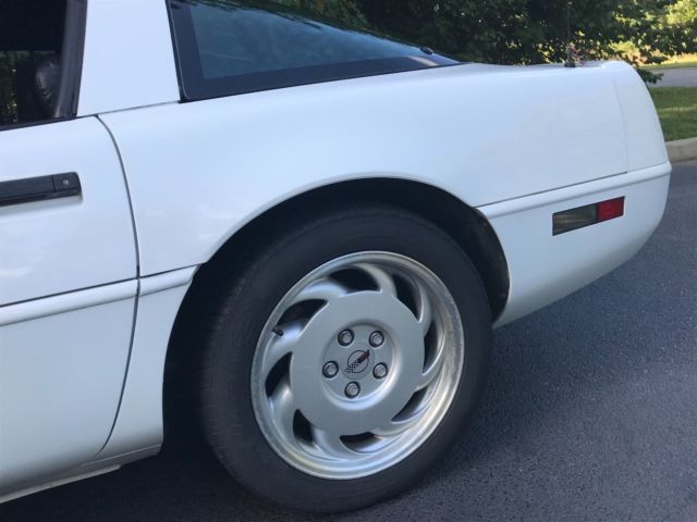 1992 chevrolet corvette c4 coupe manual trans low miles lt1 5.7 stock original