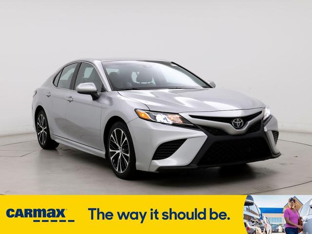 2018 toyota camry se