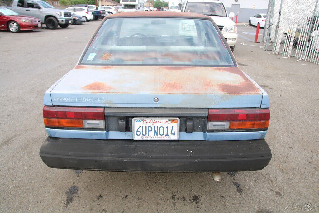 1988 nissan sentra coupe automatic 4 cylinder no reserve!