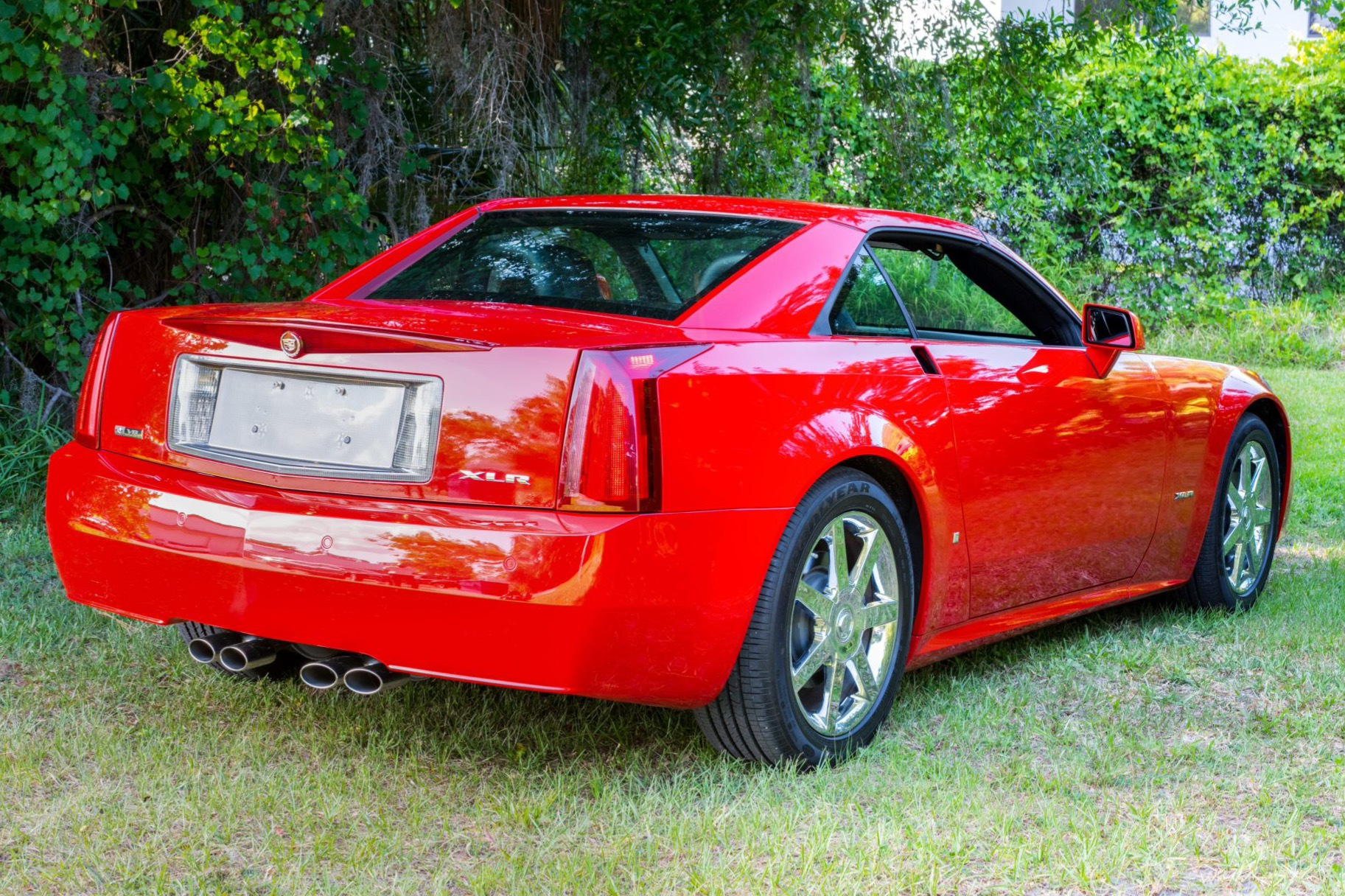 2007 cadillac xlr passion red limited edition