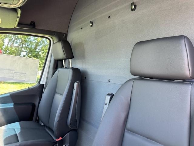 2024 mercedes-benz sprinter 2500 high roof