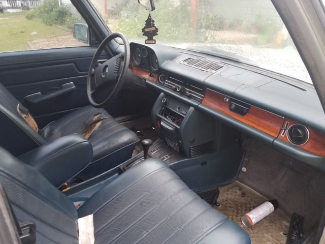 1976 mercedes benz 300