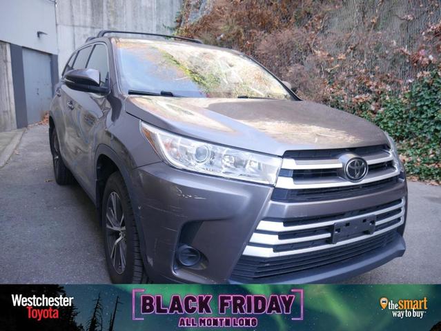 2019 toyota highlander le