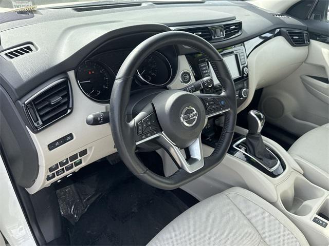 2022 nissan rogue sport sl