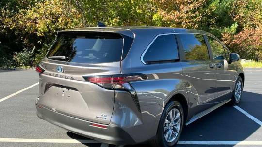 2024 Toyota Sienna